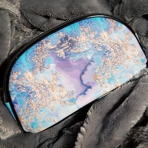 NWT Gemstone Patterned Travel Pouch